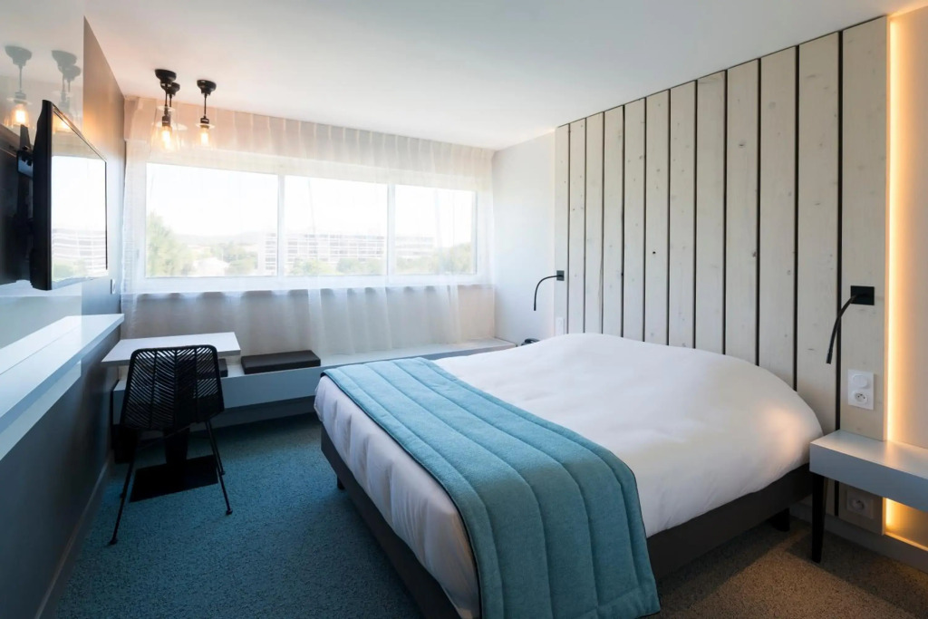 Logis Hôtel Les Pins - Opéralia