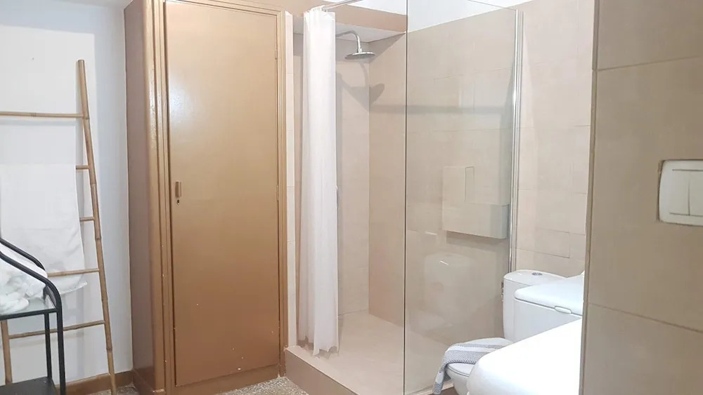 Erra - Violet - Neoclassical - Athens Center,220m²,7 BD,3 BATH
