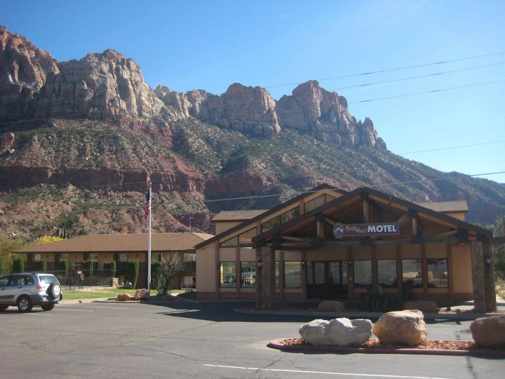 Bumbleberry Inn