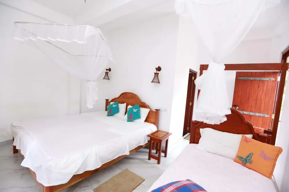 Yoho Cloud Castle Homestay