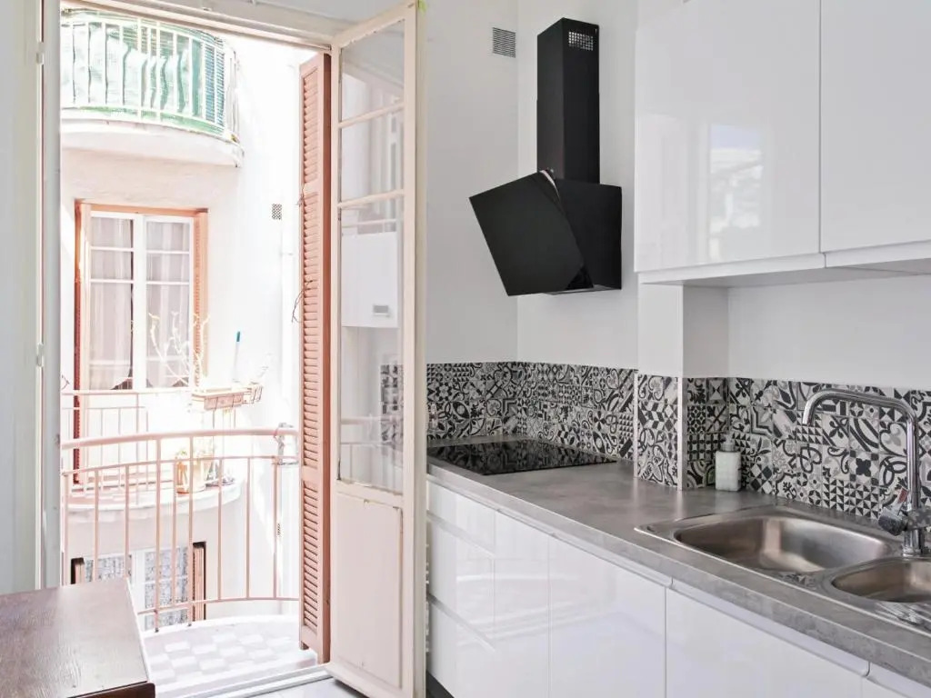 Nice, 58 M2 ! superbe appartement climatisé ! 3 couchages, proche de la promenade des Anglais et de la Gare ! !