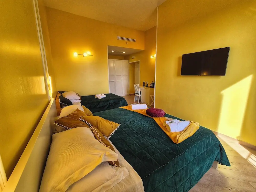 Residenze Serventi Longhi