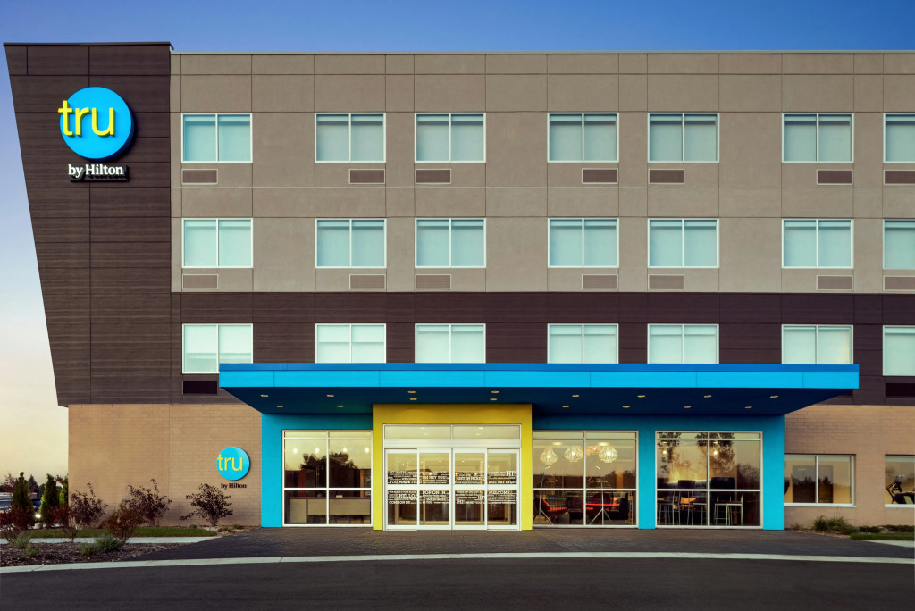 Tru By Hilton Milwaukee Brookfield