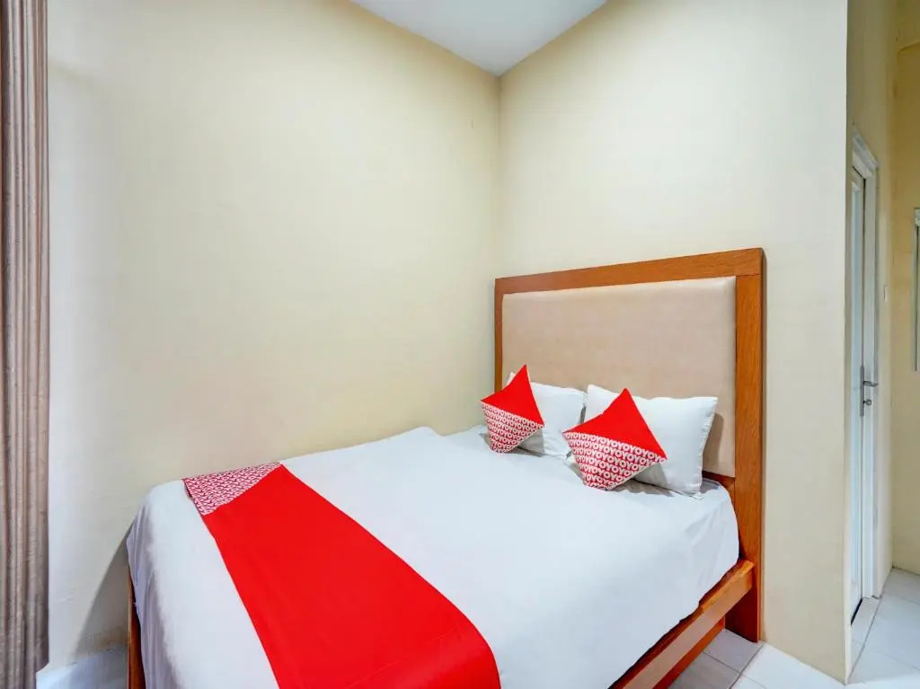 OYO 3710 Izzi Hotel