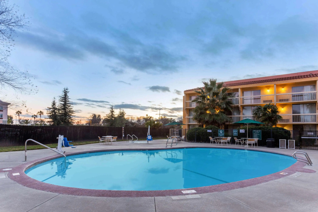 La Quinta by Wyndham Redding
