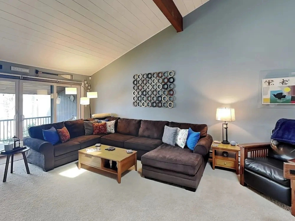 Lakeview Retreat