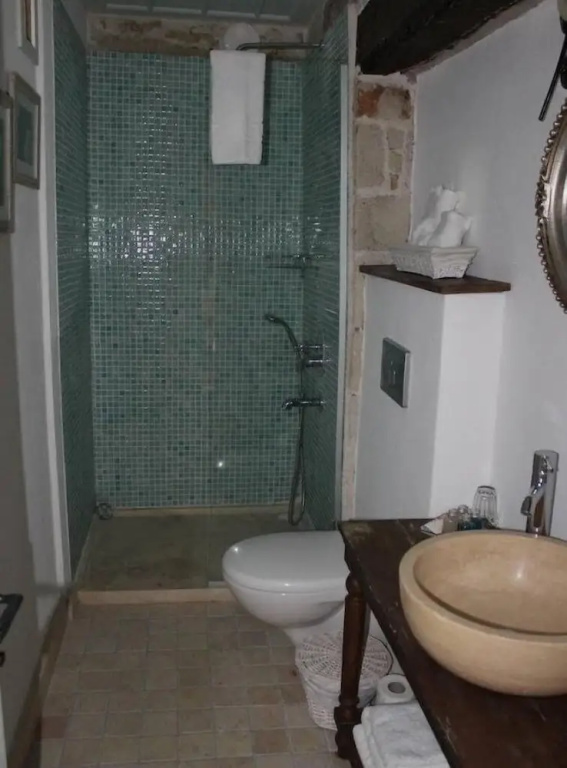 Eski Tas Hotel