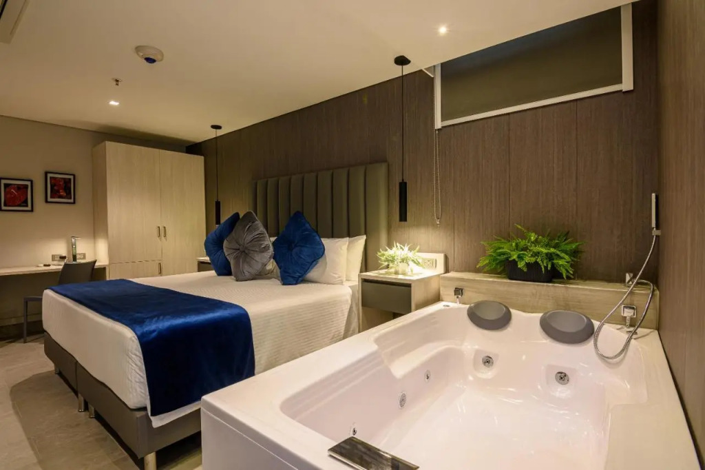 4 Sur Hotel