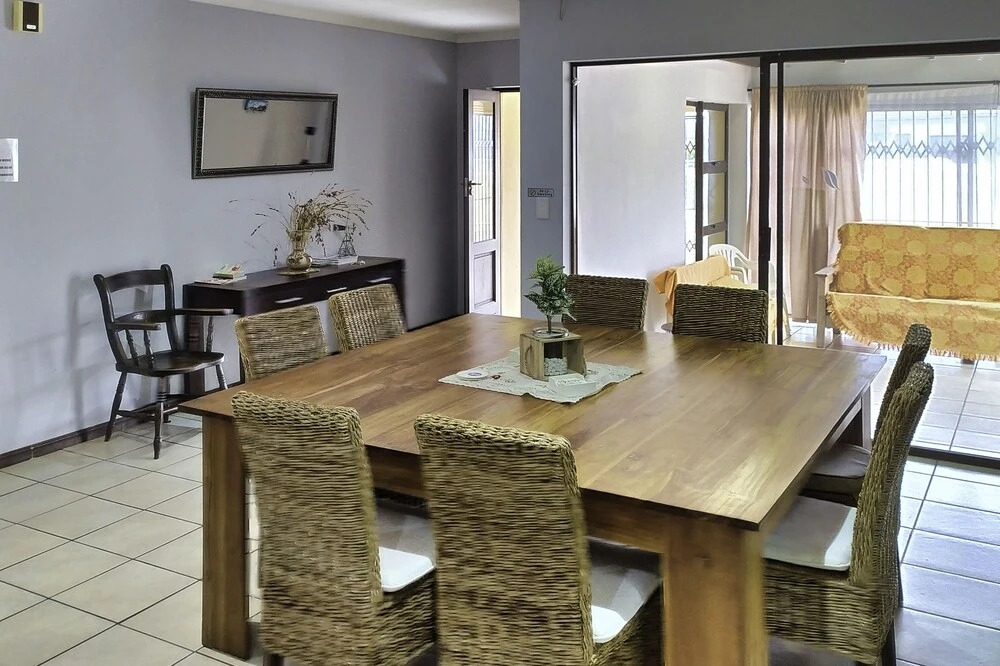 Casa Bella 6 Sleeper Langebaan