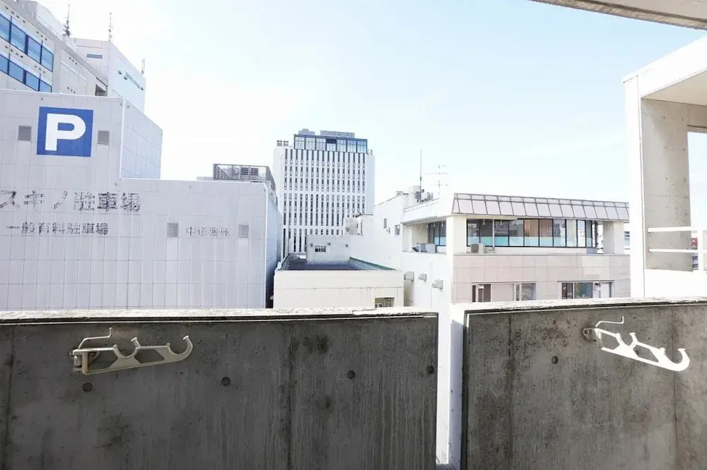 IK Minami6Jo Residence 1003