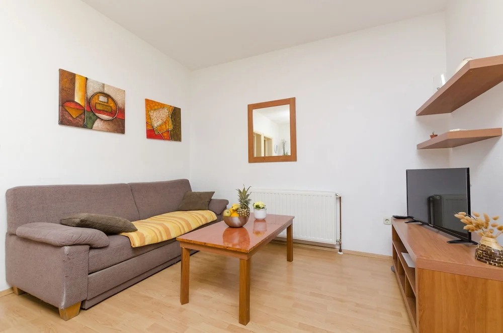Apartment Lena