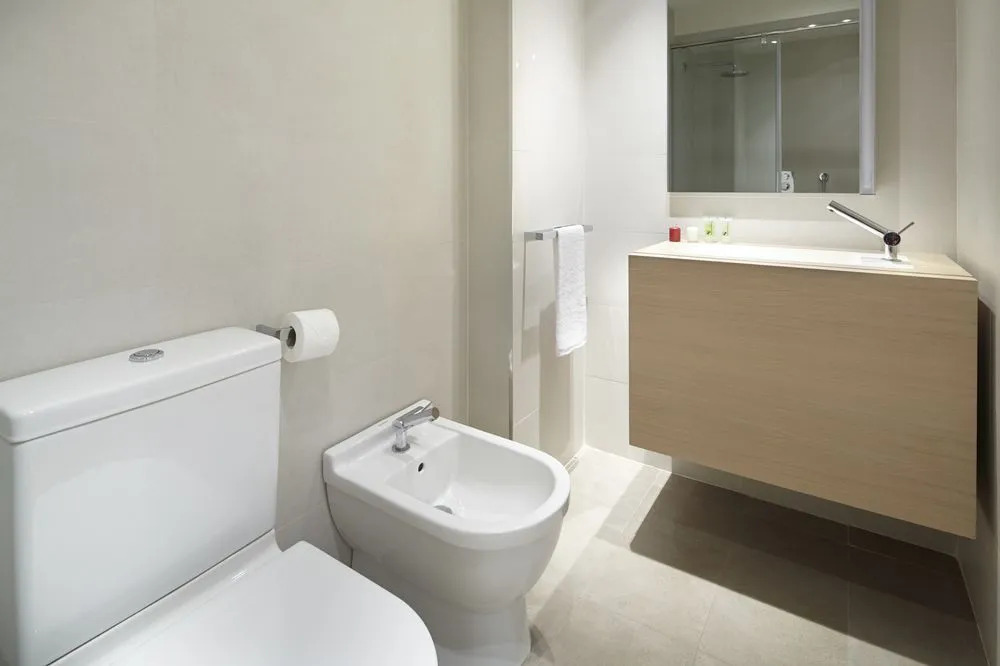 Easo Suite 2B by FeelFree Rentals