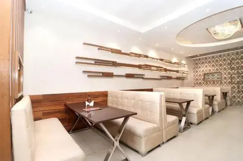 Hotel Fb By OYO Rooms
