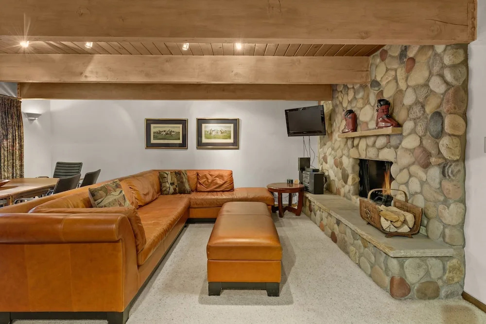 Chateau Chaumont by Snowmass Vacations