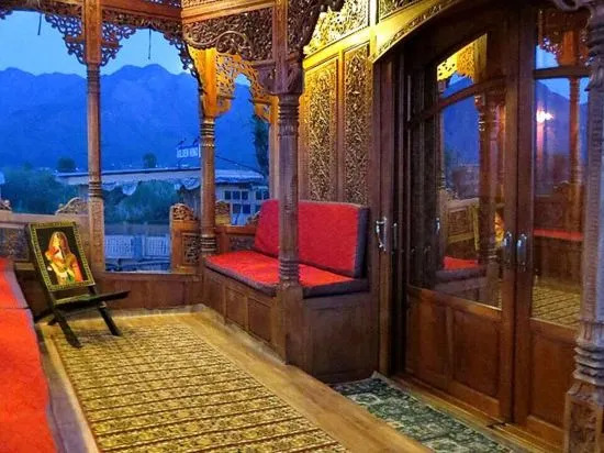 Kashmir Group of Houseboats