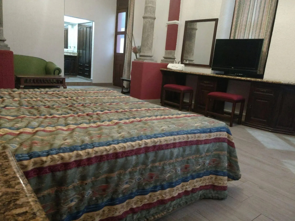 Hotel Don Quijote Plaza - Guadalajara Centro Historico