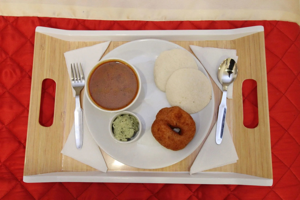 OYO 4429 Vee Suites