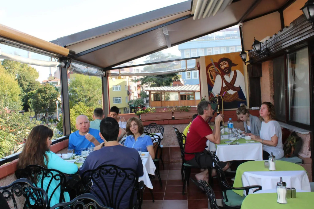 Ararat Hotel
