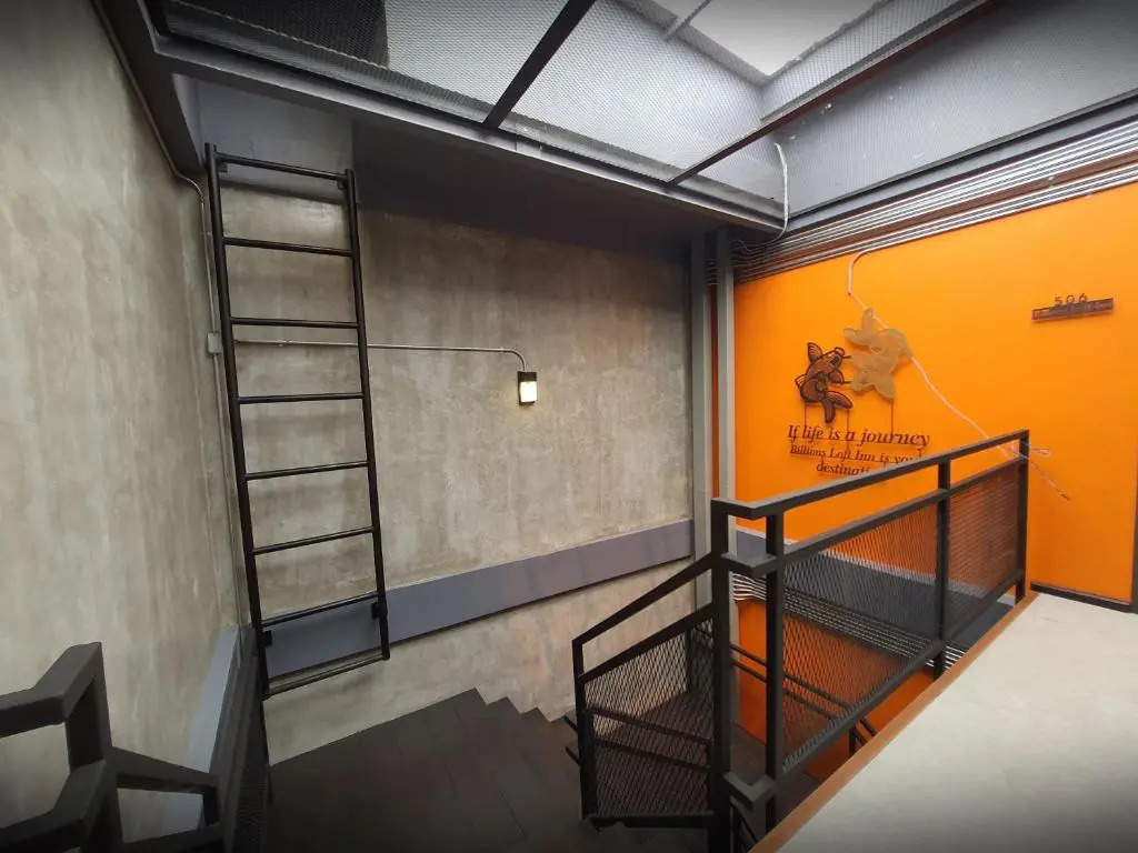 Billions loft Inn