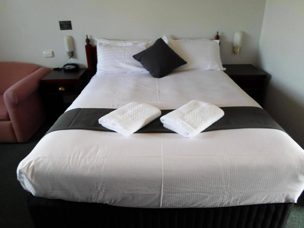 Bushmans Motor Inn