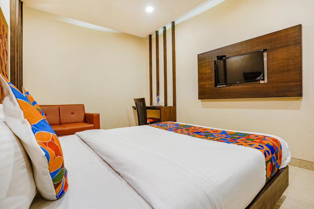 FabHotel Vertigo Suites