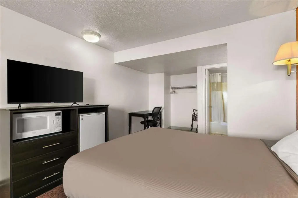 Americas Best Value Inn - Lincoln