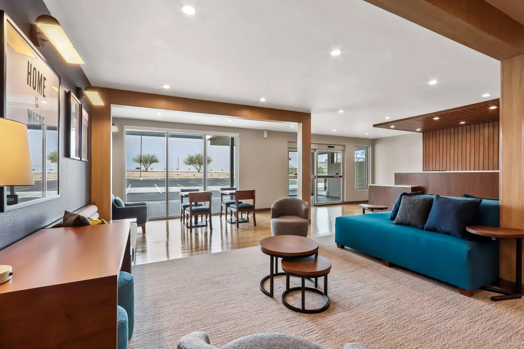Everhome Suites El Paso Airport Near Fort Bliss by Choice Hotels