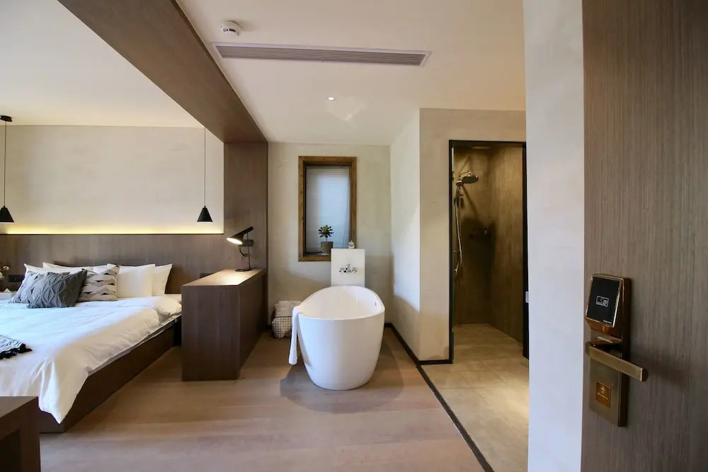 Cloud Community Guesthouse