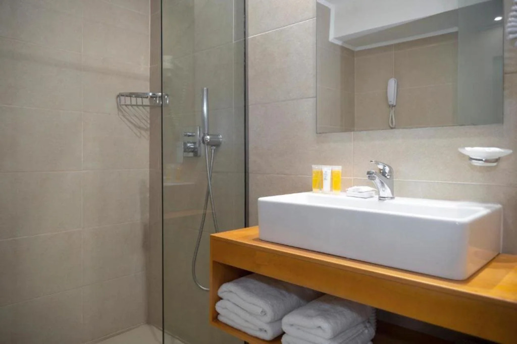 Athena Hotel