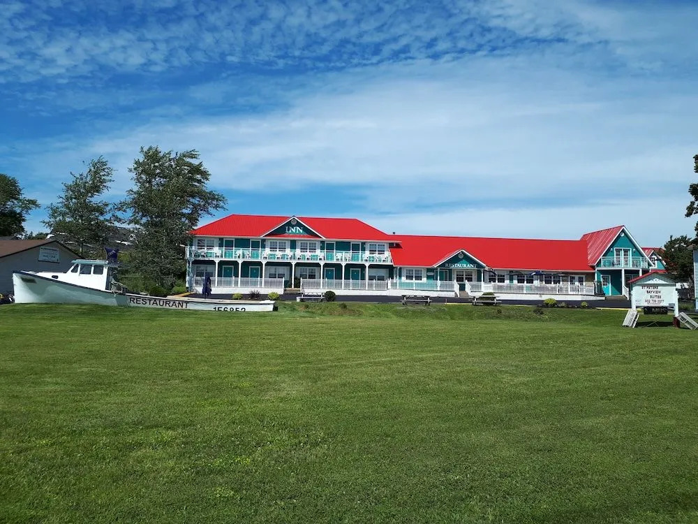 Gateway to Greenwich Suites