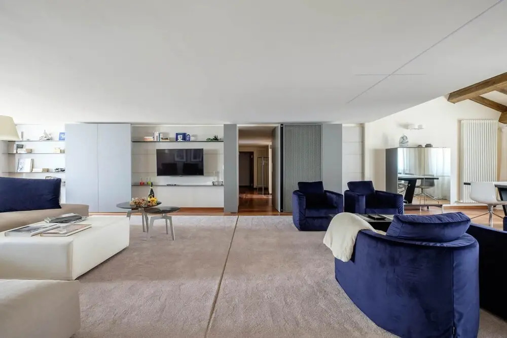 Lido - Stylish San Marco Apartment on Grand Canal