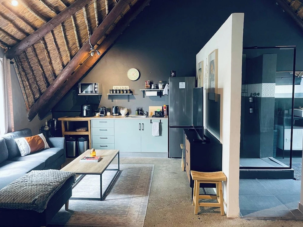 Charming Pet-friendly Apartment in Cape Winelands