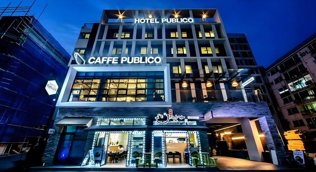 Publico Hotel