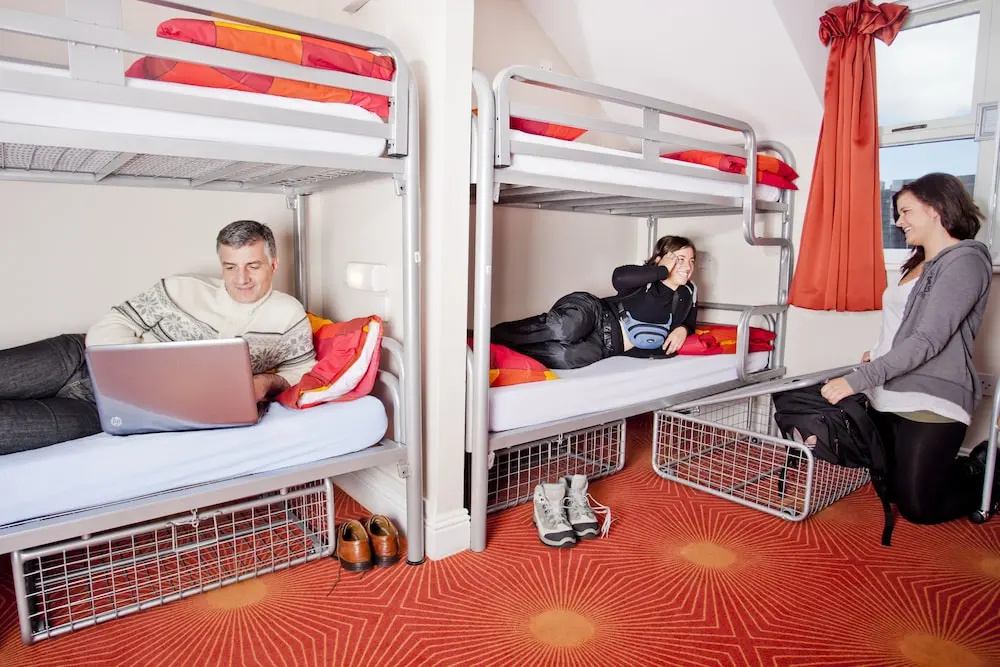 Snoozles Hostel