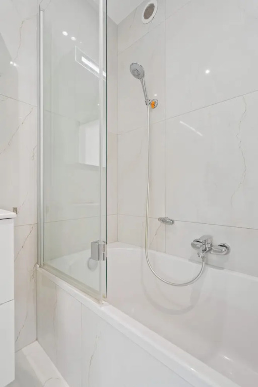 Stylish Apt Bouneweg-Süd Book Now ID225