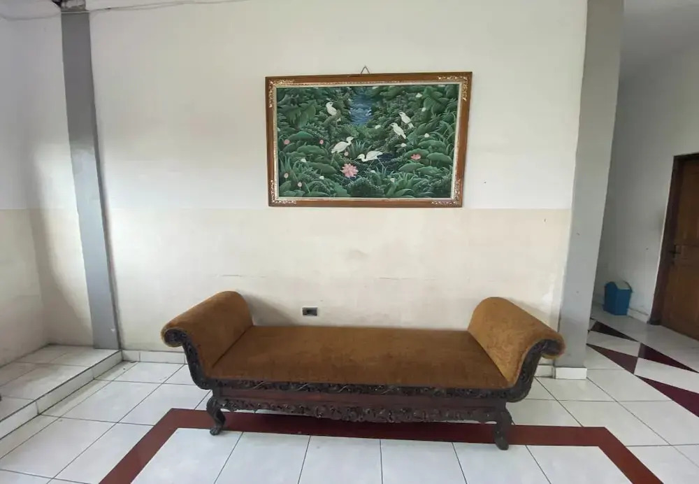 Hotel Candra Adigraha