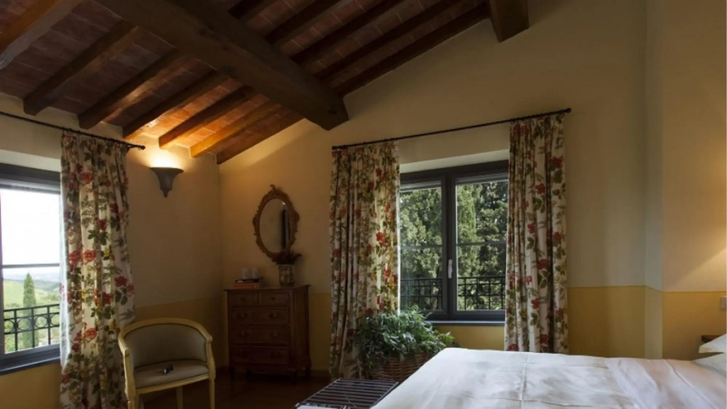 Villa Santa Virginia by Halldis