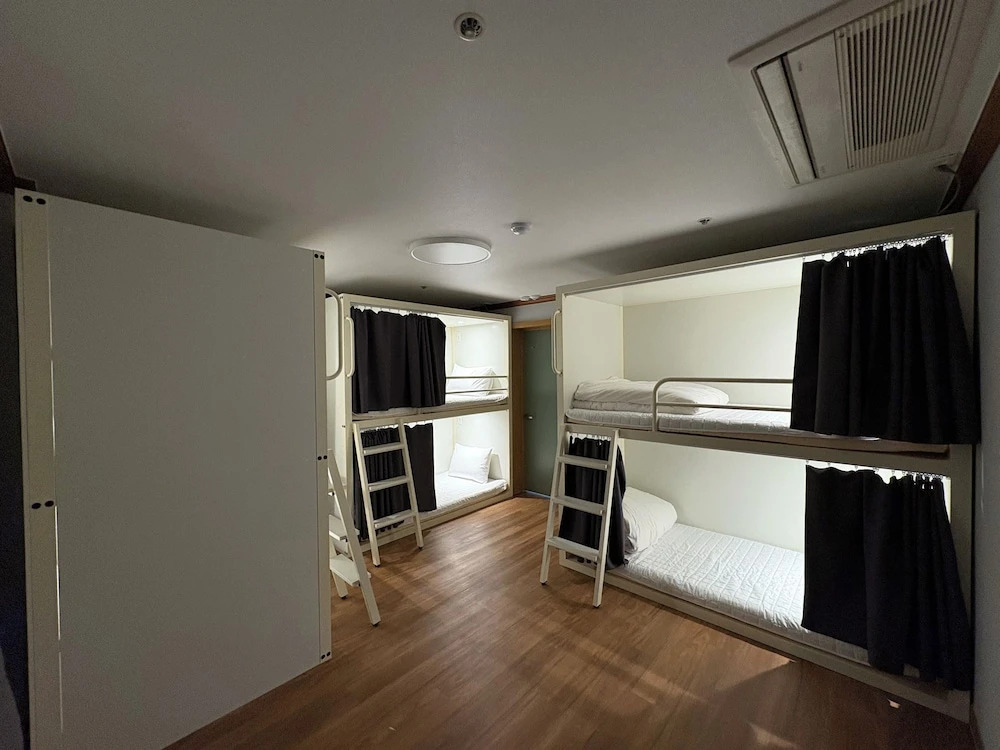 K wave Guesthouse Only Female in Hongdae 2