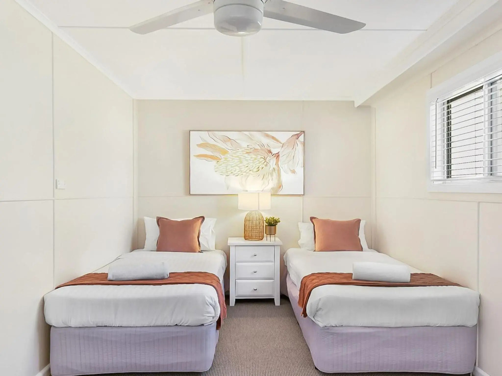 Ocean Blue Apartment Five