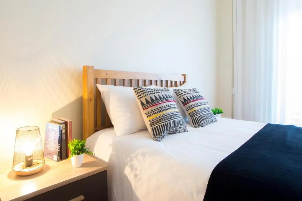 Sunny 4 Bedroom Apartment - with View