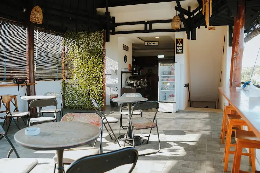 Mama Komodo Bed & Breakfast