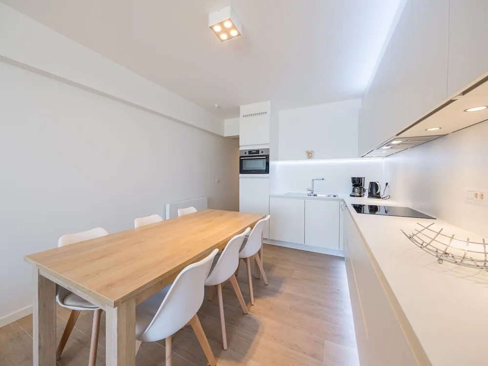 Modern Apartment on the Seafront