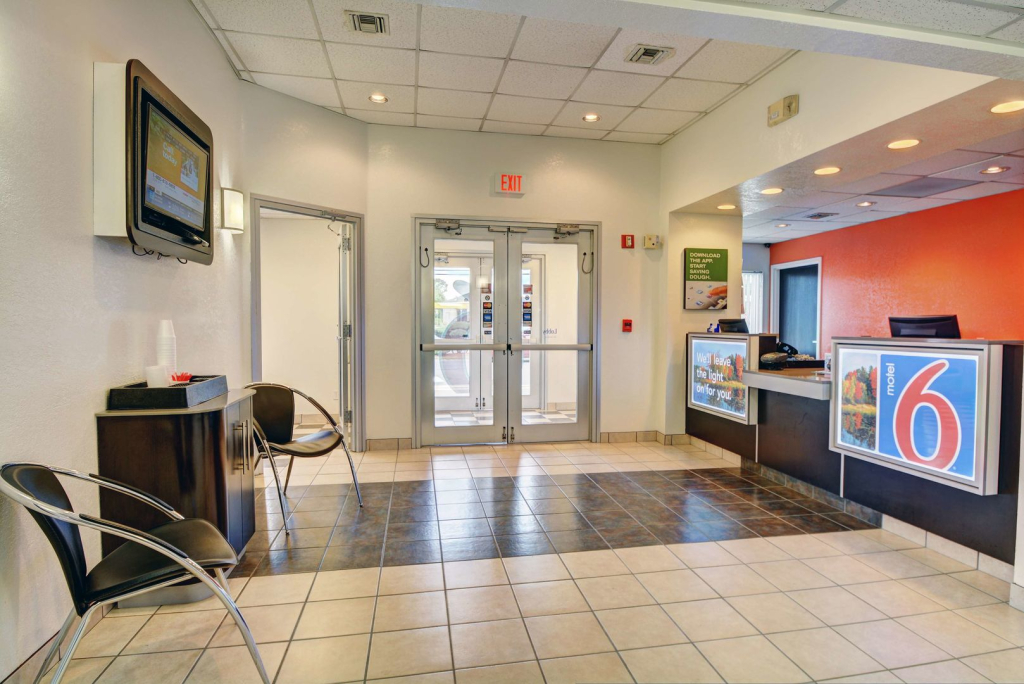 Motel 6-Seekonk, MA - Providence East