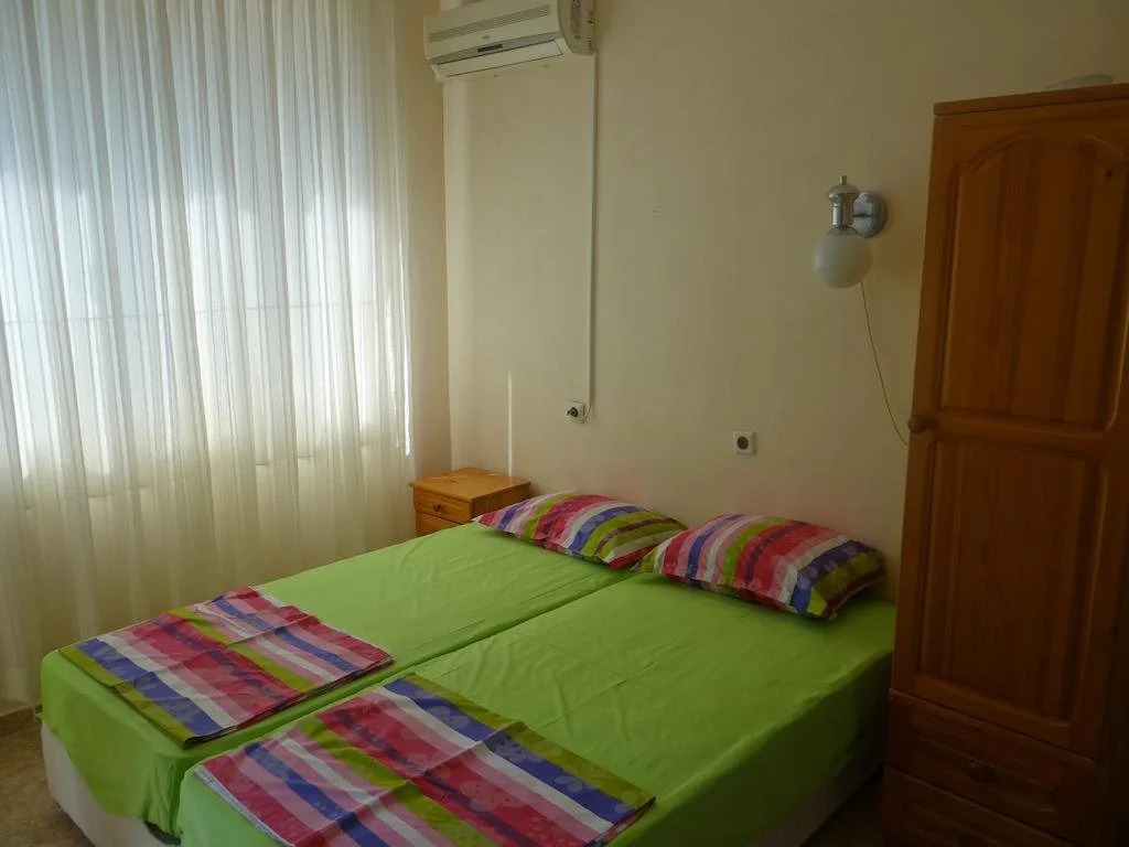 Rosi Guest House