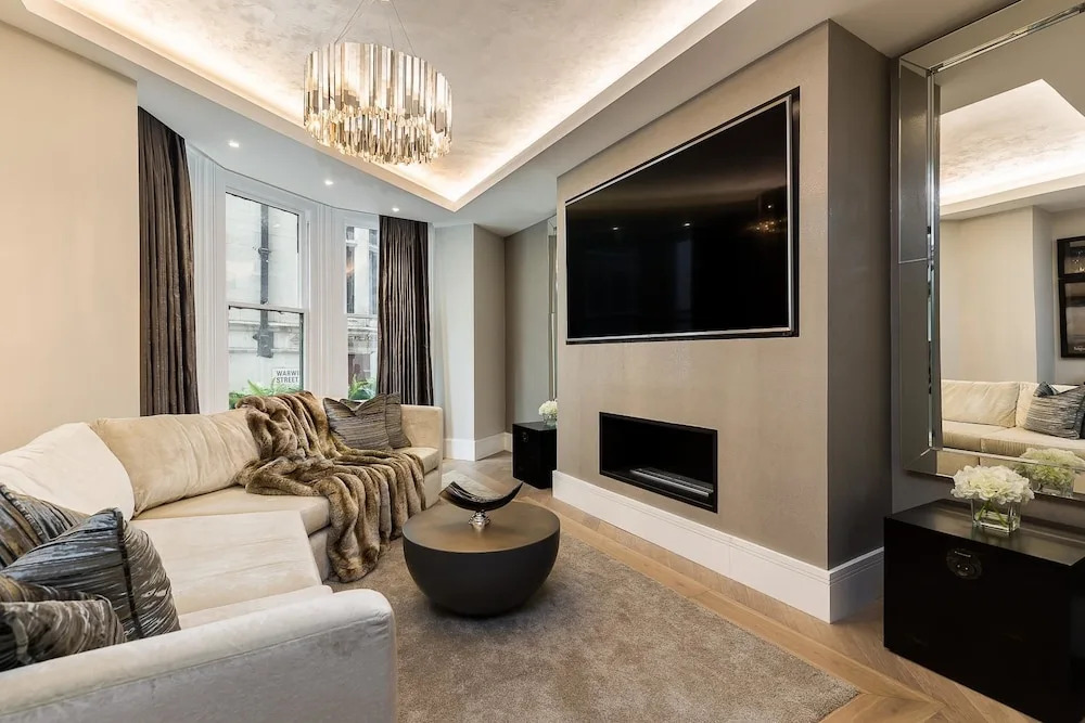 Incredible 6 Storey 4 bed Luxury House in St James
