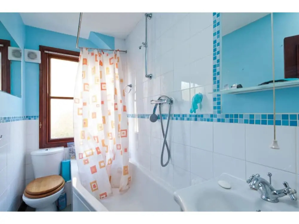 Stylish 2BR Flat Central Oxford With Parking