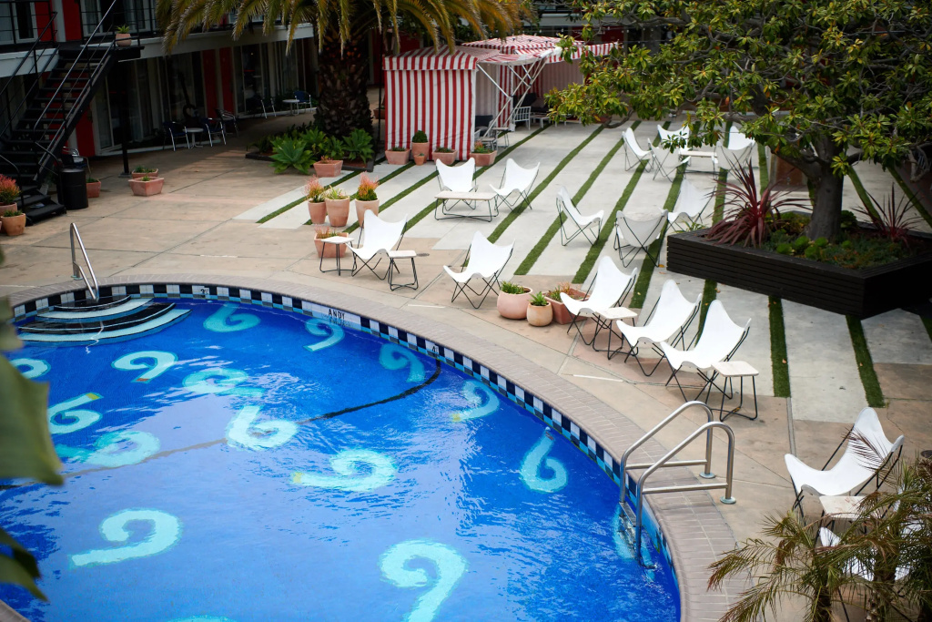 Phoenix Hotel