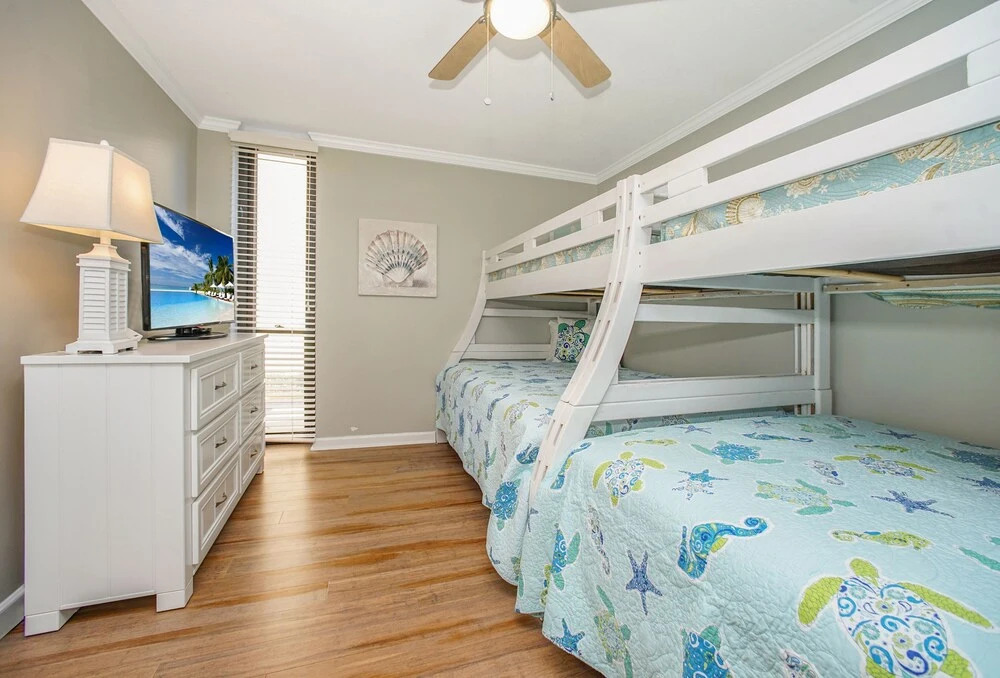 Emerald Towers 206 - 1784246