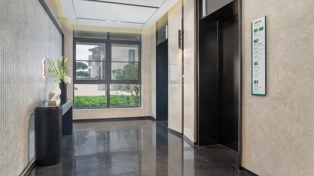 Holiday Inn Wuhan Houguan Lake by IHG