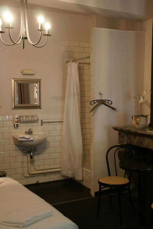 Hotel1875